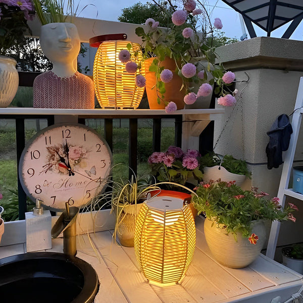 Rattan Lantern Solar Outdoor Light Li002127