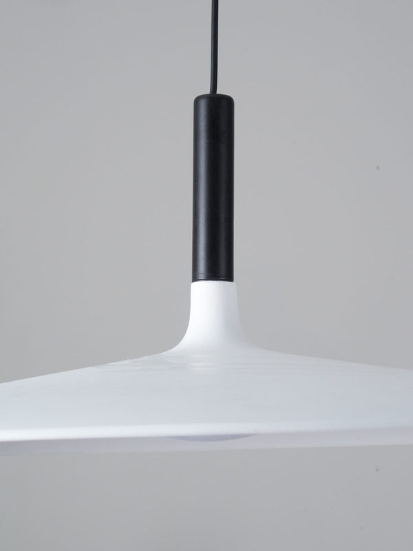 Aplomb Pendant light