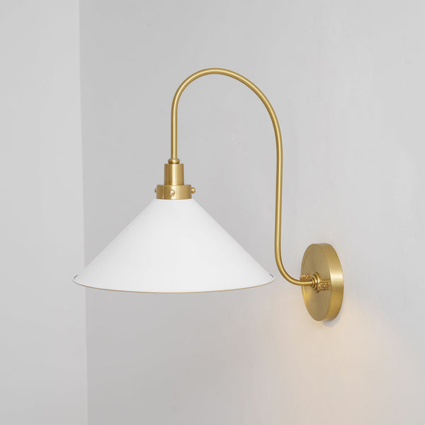 clivedon-wall-lamp