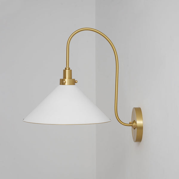 clivedon-wall-lamp