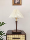 Cone_Pleated_Fabric_Table_Lamp