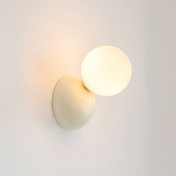dalila-wall-lamp