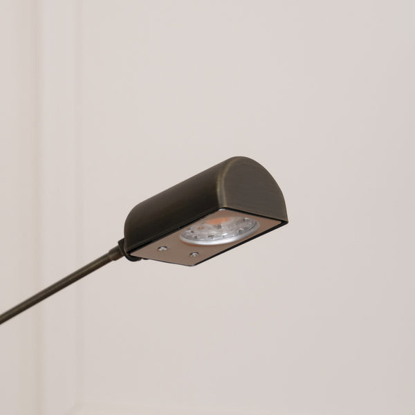 daphine-floor-lamp