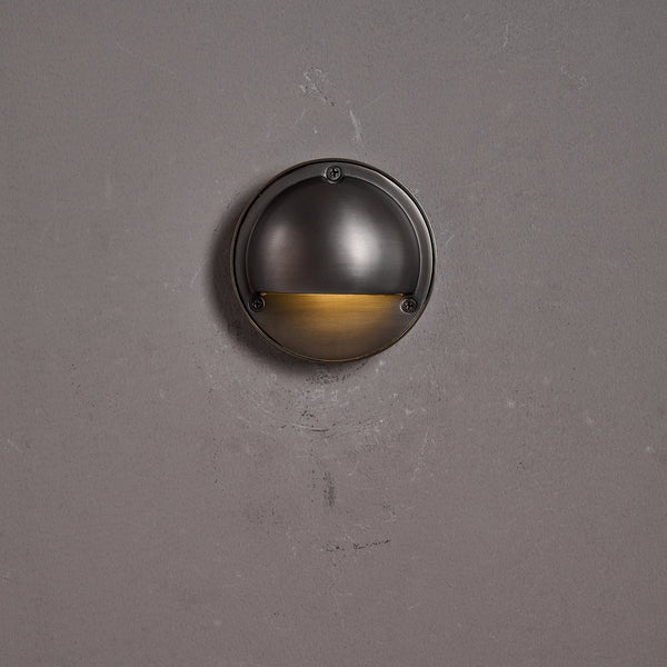 hardy-wall-lamp