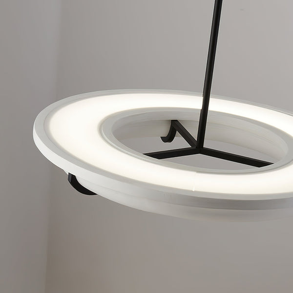 kuklos-alabaster-chandelier