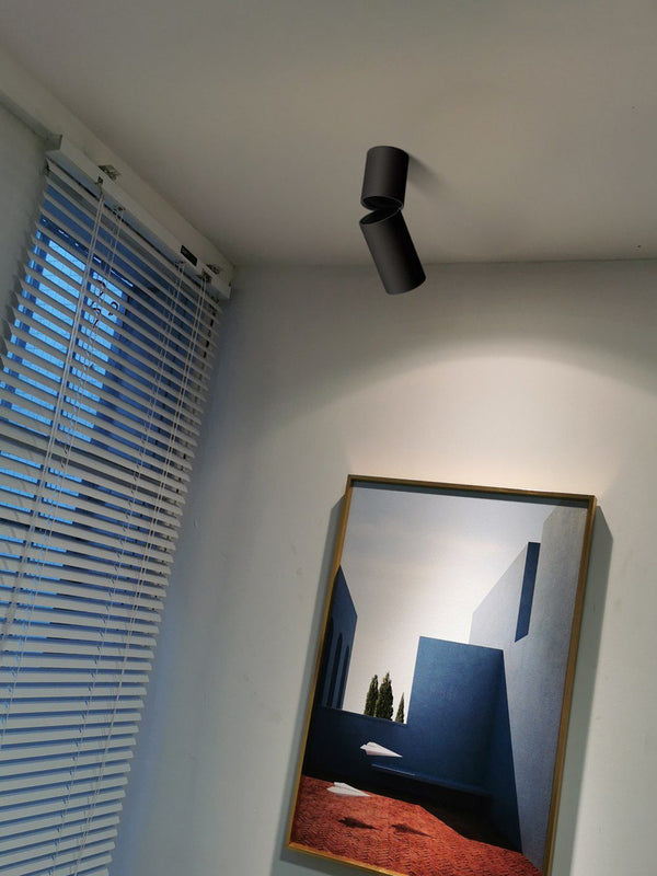 Long rotating spotlight