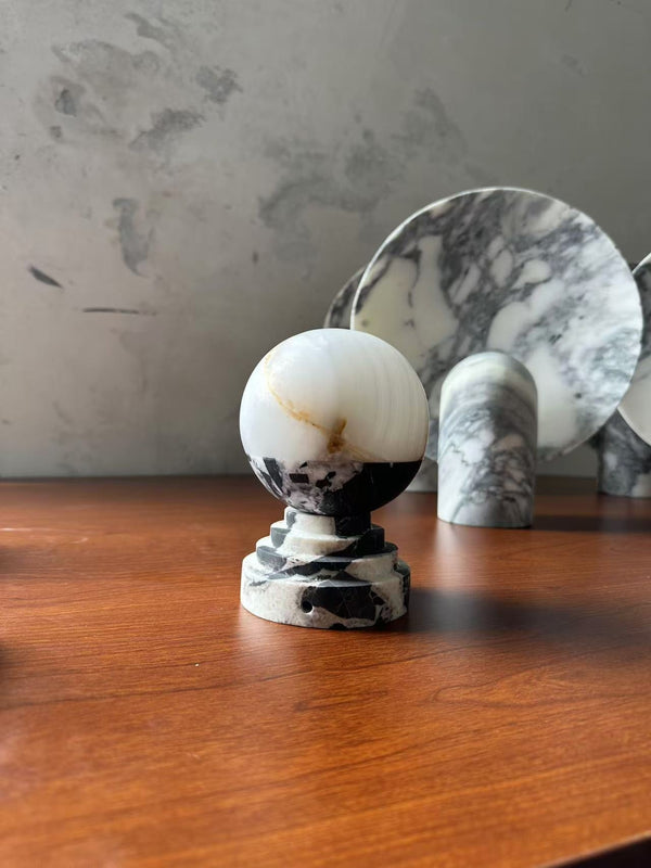 lunar-marble-table-lamp