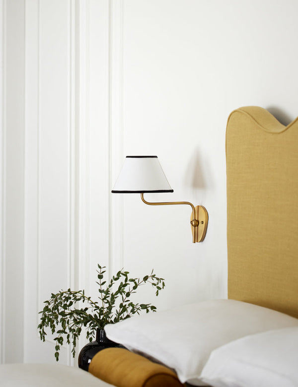 magdalene-wall-lamp