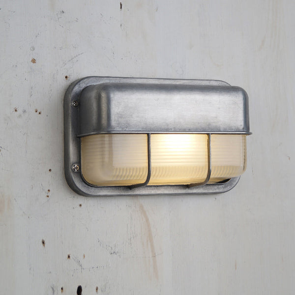 marine-outdoor-sconce