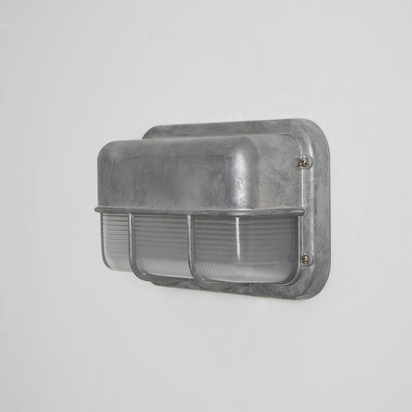 marine-outdoor-sconce