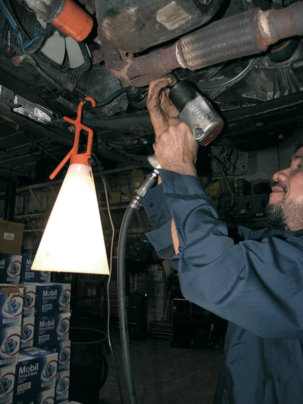 mayday-table-lamp