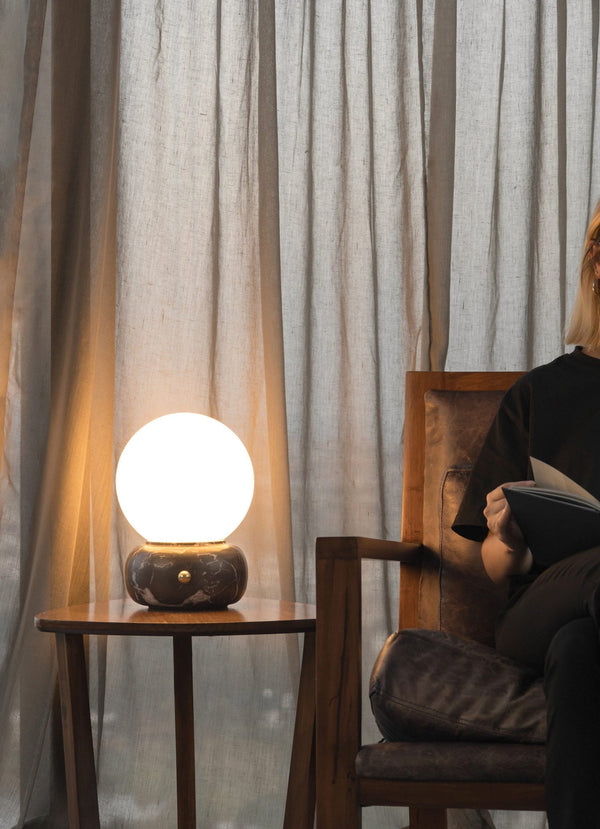 naga-table-lamp