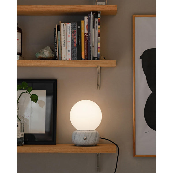 naga-table-lamp