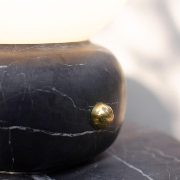 naga-table-lamp