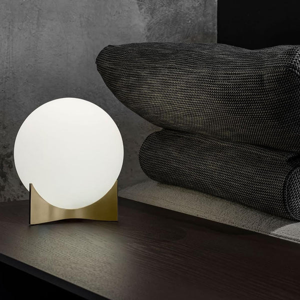 Oscar Table Lamp