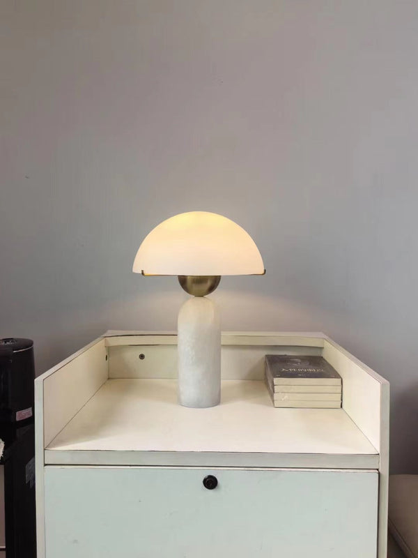 peono-table-lamp