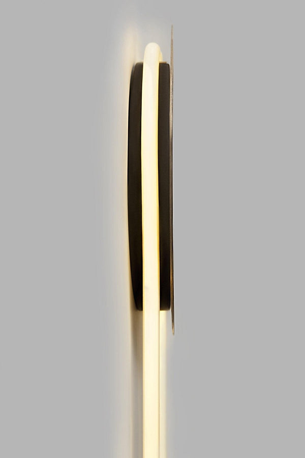 Ra Wall Lamp