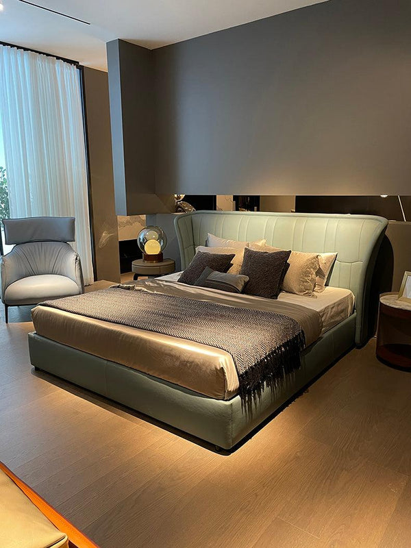 Rigel Table Lamp
