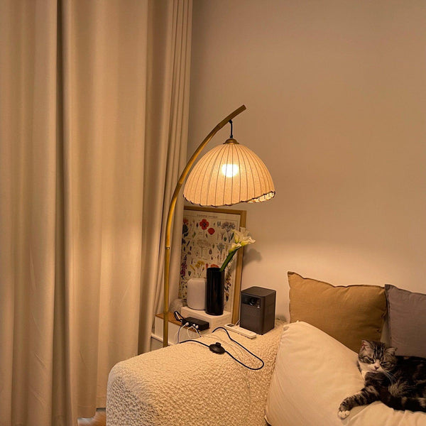 sanna-floor-lamp-33324732