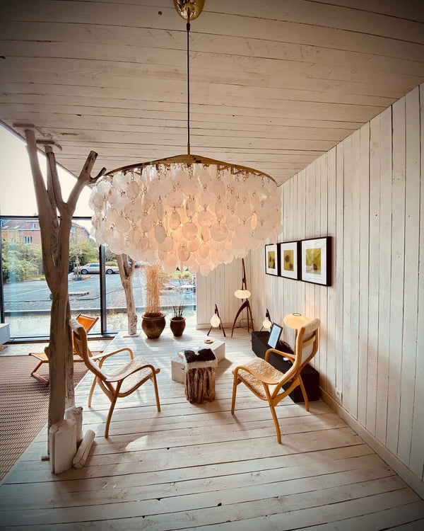 shell-chandelier