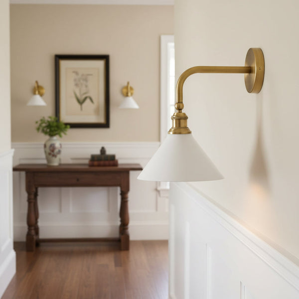 thetford-wall-lamp