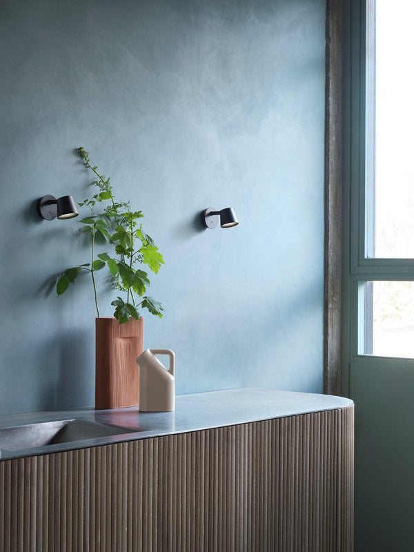 Tip Wall Lamp