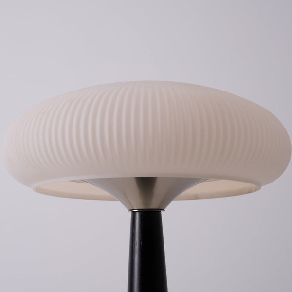 modern fluted glass led table lamp