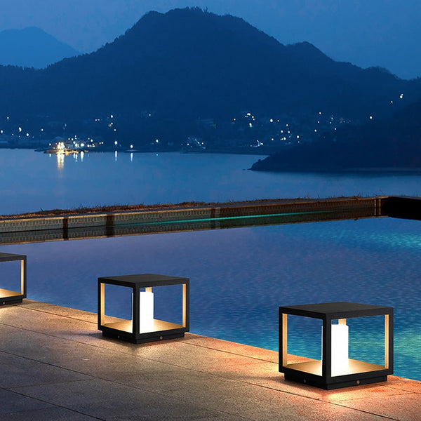 Outdoor Garden Decorative Waterproof Led Solar Landscape Lighting Lamp Post Lights