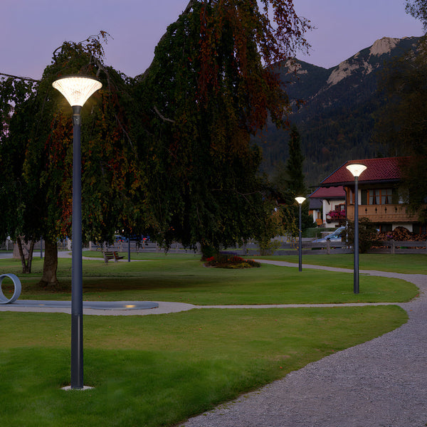 1 Light Black Outdoor Led Solar Lamp Post And Pole Street Light