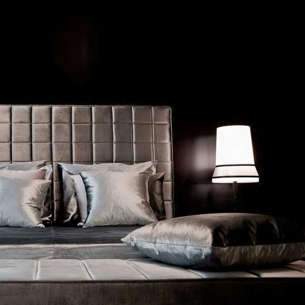audrey-contardi-table-lamp