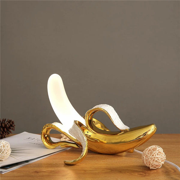 banana-table-lamp