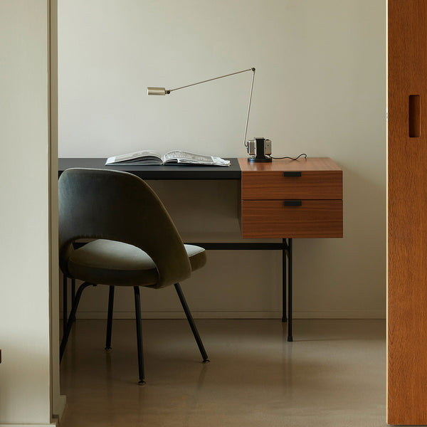 daphine-table-lamp