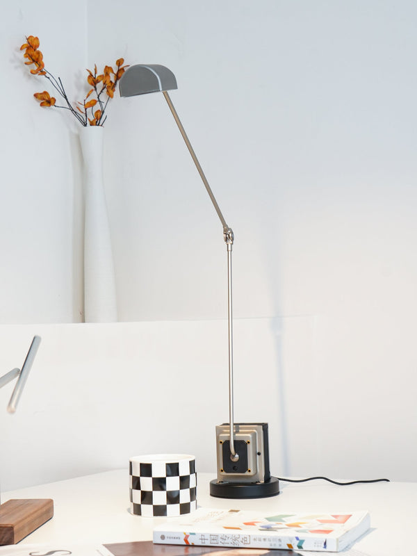 daphine-table-lamp