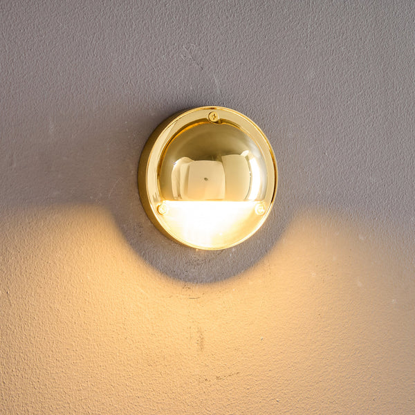 hardy-wall-lamp