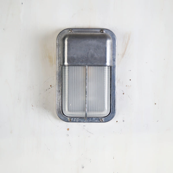 marine-outdoor-sconce