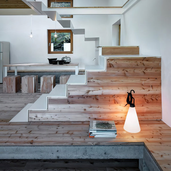 mayday-table-lamp