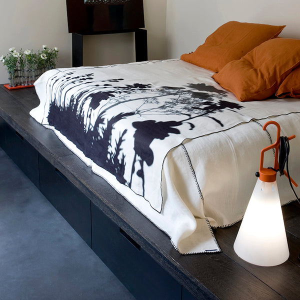 mayday-table-lamp