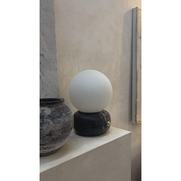 naga-table-lamp