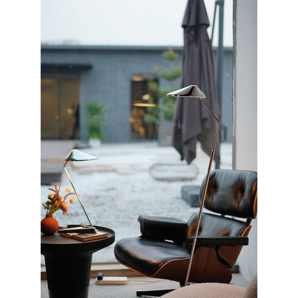 non-la-table-lamp