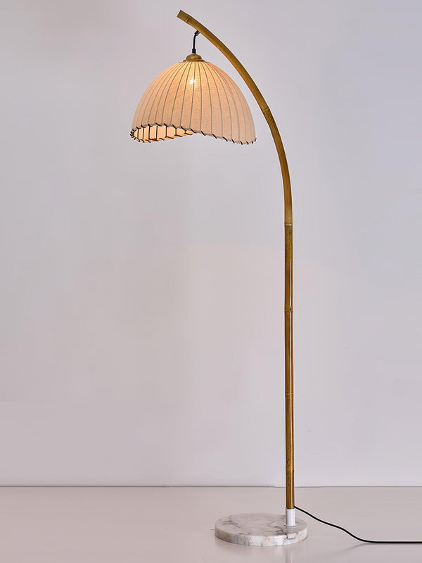 sanna-floor-lamp-33324732