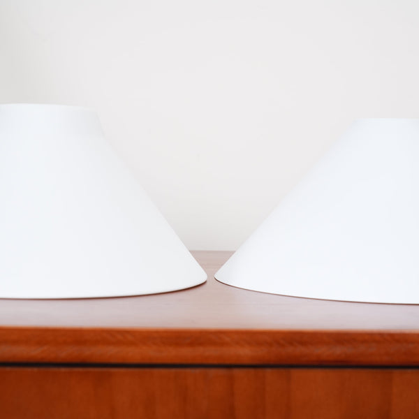 thetford-wall-lamp