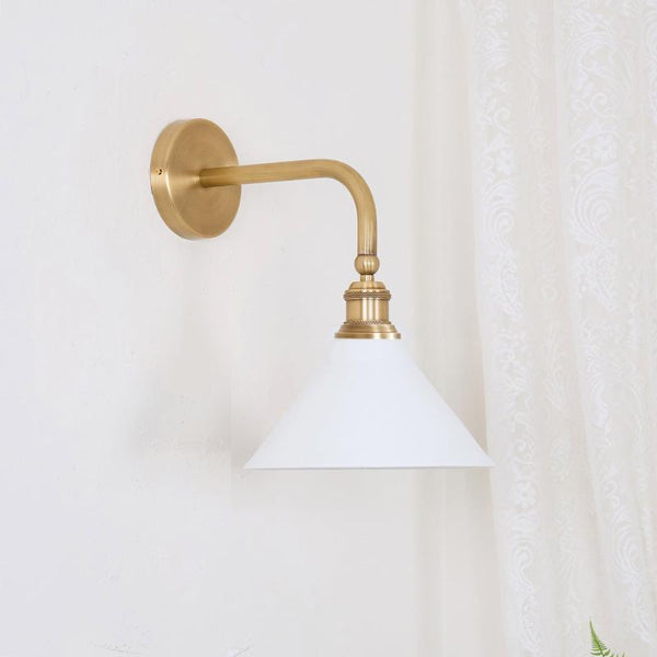 thetford-wall-lamp