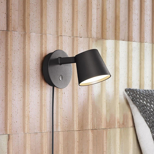 Tip Plug In Wall Lamp