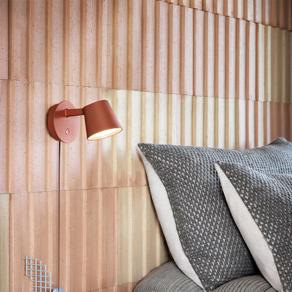 Tip Plug In Wall Lamp