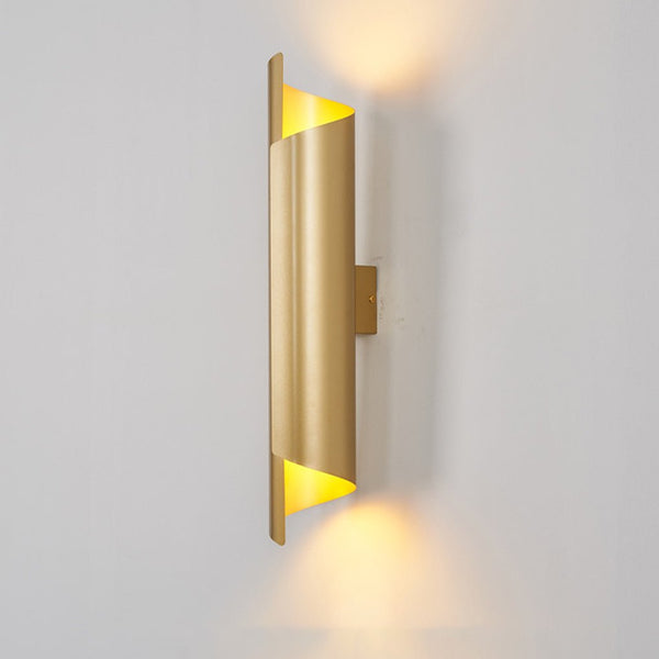 Classic Nordic Unique Chic Led Curved Metal Wall Lamp For Bedside Living Room Aisle